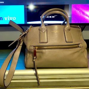 MARC JACOBS HOBO LEATHER BAG